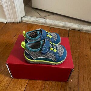 See Kai Run Anker Teal water friendly shoes baby/ toddler size 4